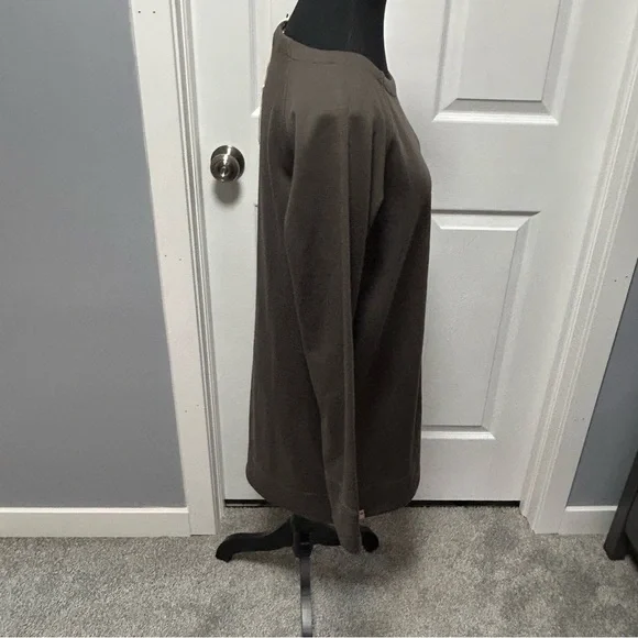 Tentree - Point Raglan Dress - Picture 2 of 8